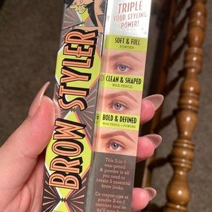 Benefit brow styler